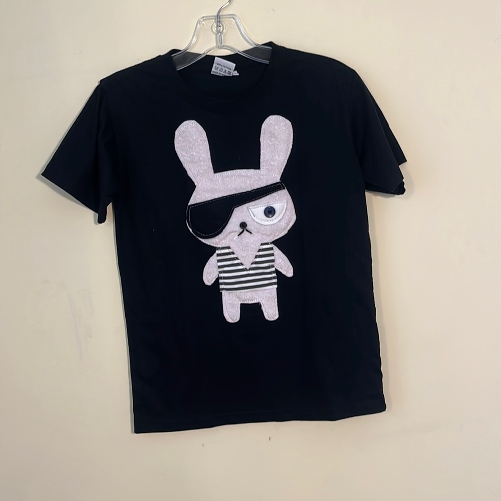 Character T shirt Thailand Night market Kids Size Small ( 8-10)